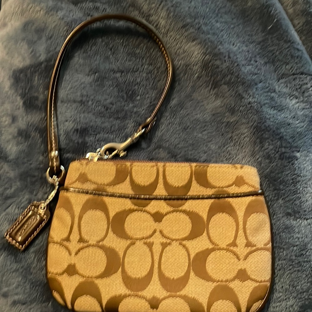GUC Coach Wristlet